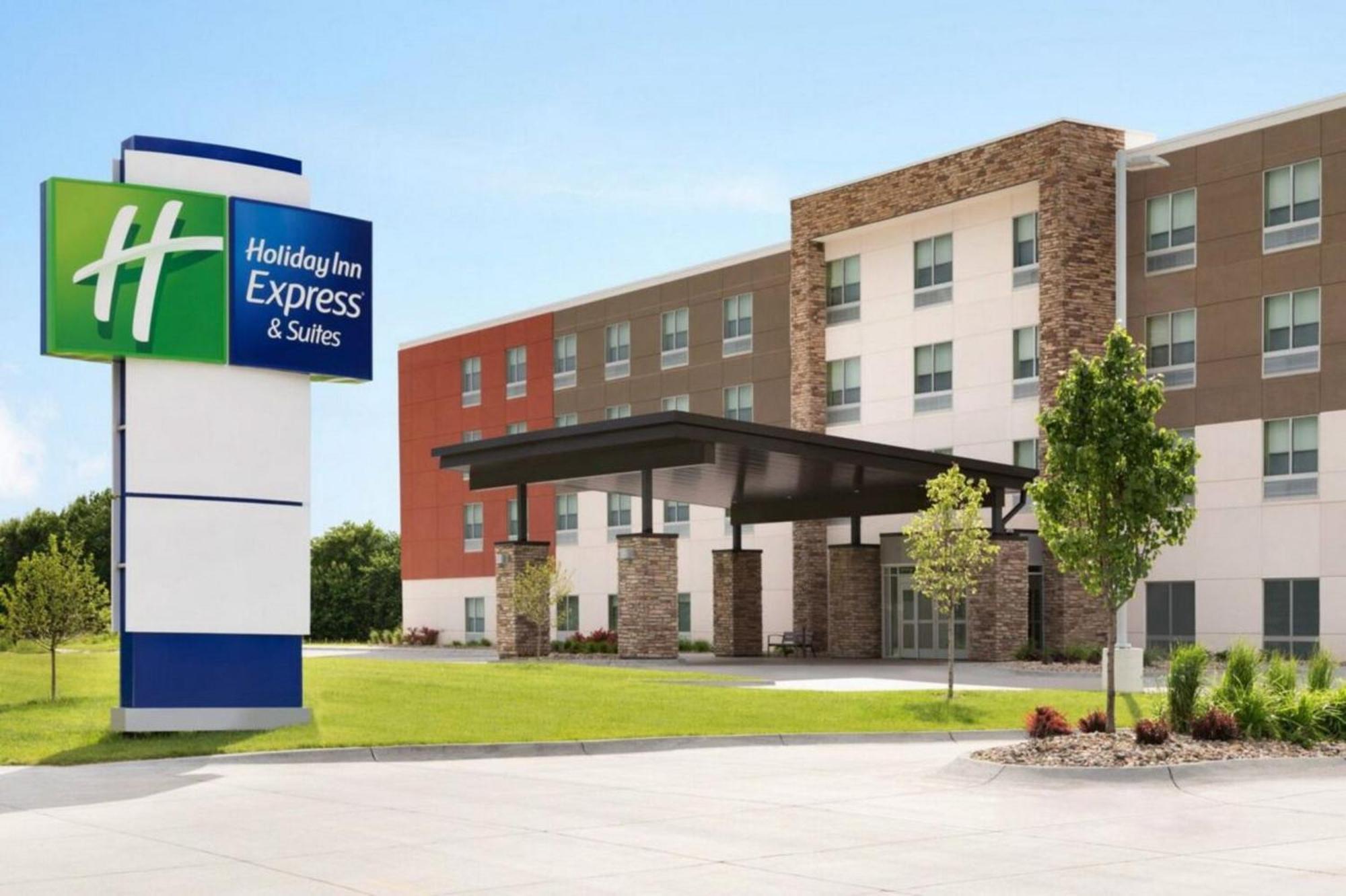 Holiday Inn Express & Suites Mansfield - Ontario By Ihg Extérieur photo