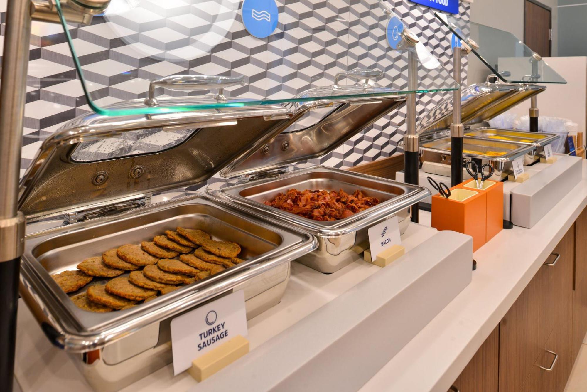 Holiday Inn Express & Suites Mansfield - Ontario By Ihg Extérieur photo